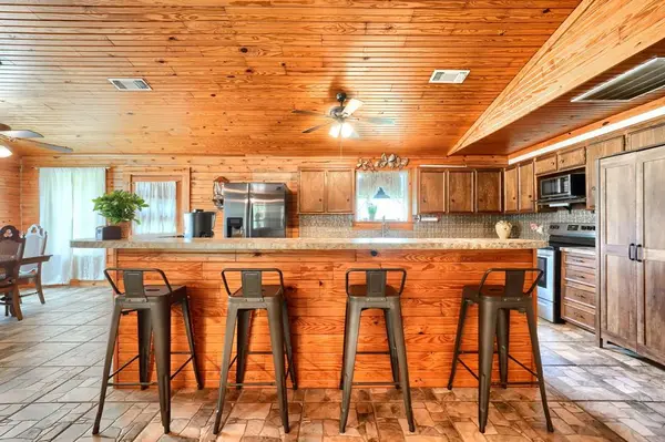 625 County Road 4735, Cumby, TX 75433
