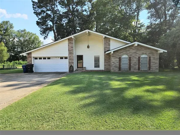 2037 Darlington Court, Shreveport, LA 71118