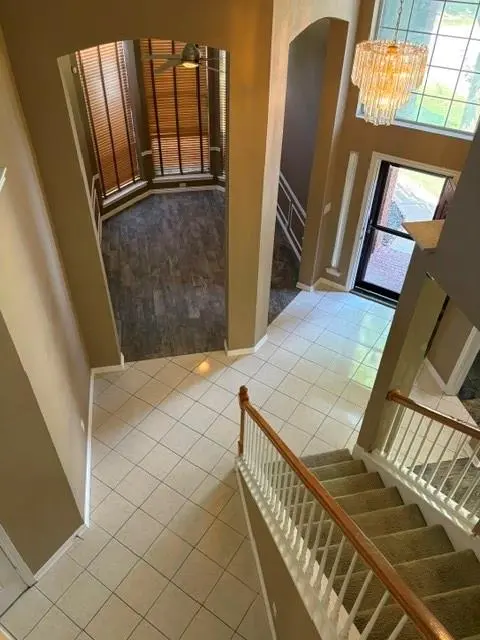 1826 Meadow Crest Drive, Grapevine, TX 76051