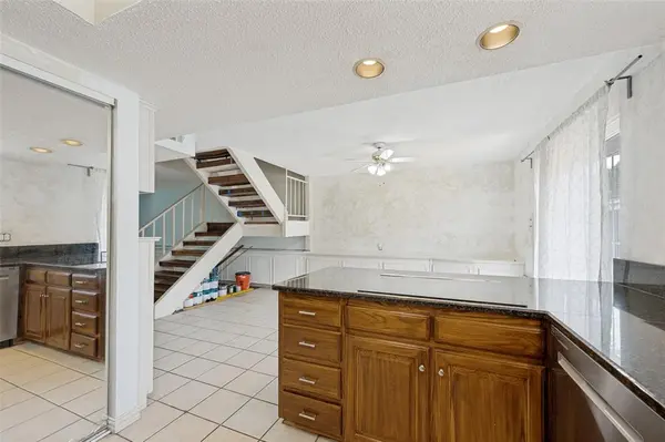 380 Westview Terrace, Arlington, TX 76013