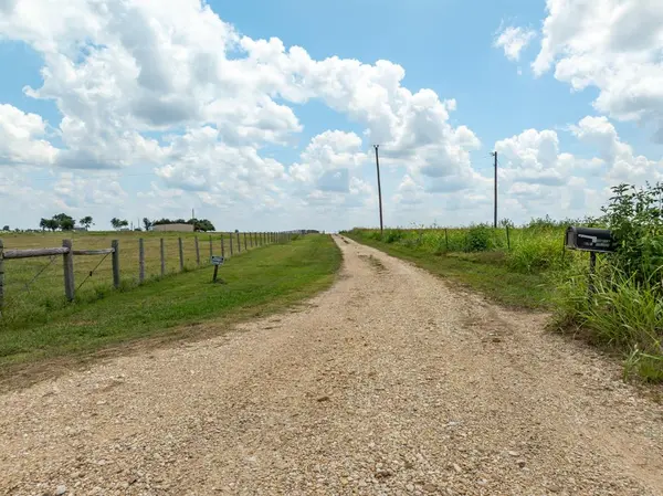 000 Content School Road, Temple, TX 76501