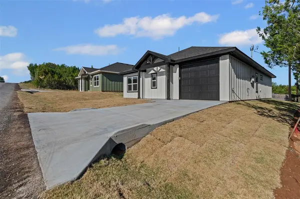 3400 Hilltop Road, Granbury, TX 76048