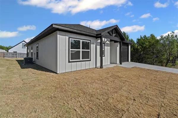 3400 Hilltop Road, Granbury, TX 76048