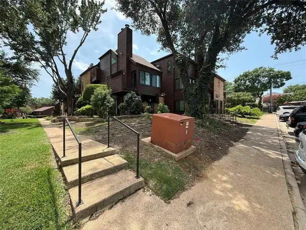 1700 Baird Farm Circle #1306, Arlington, TX 76006