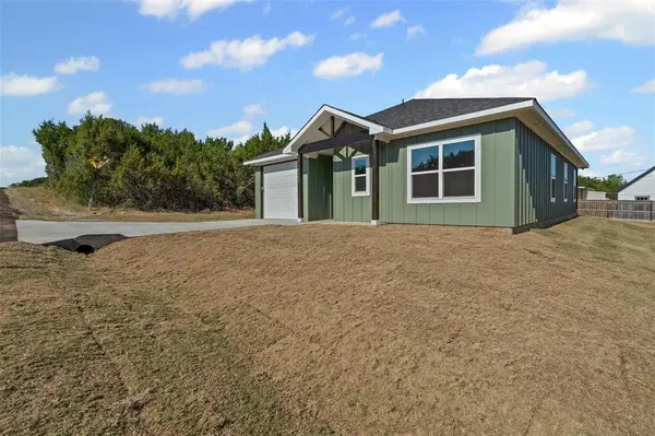 3402 Hilltop Road, Granbury, TX 76048