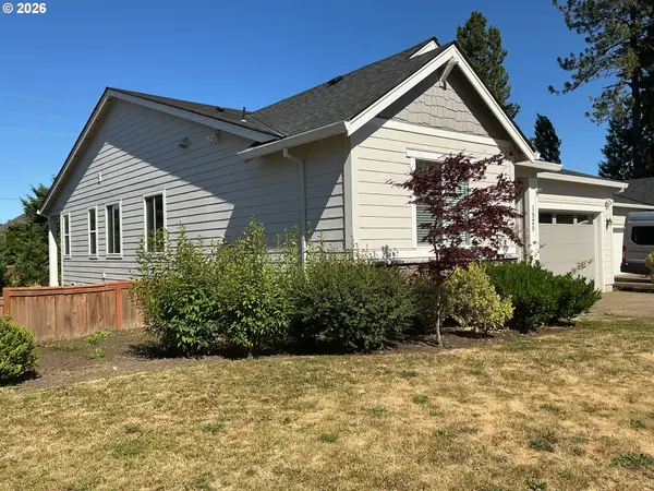 1525 N River Alder ST, Canby, OR 97013