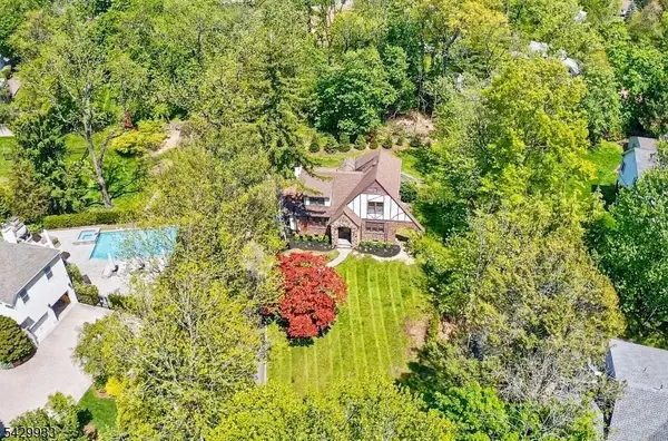 184 Old Short Hills Rd, Millburn Twp., NJ 07078