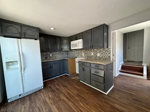 353 Fay Ave #2, Elizabeth City, NJ 07202