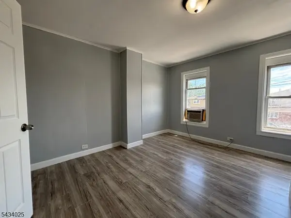 353 Fay Ave #2, Elizabeth City, NJ 07202