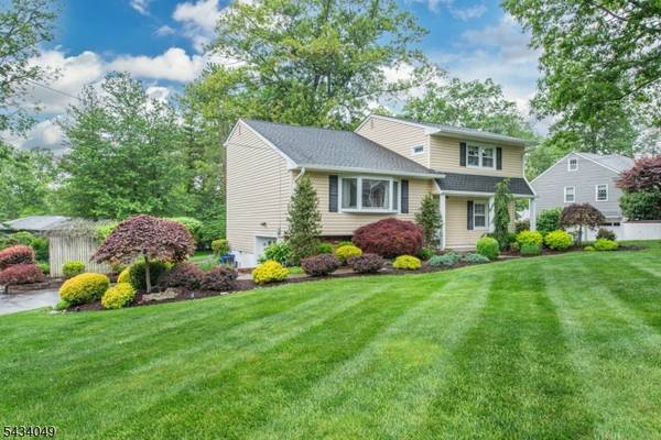 27 Bogert Rd, Montville Twp., NJ 07058