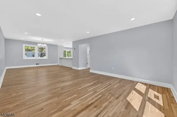 91 Oakey Dr, South Brunswick Twp., NJ 08824