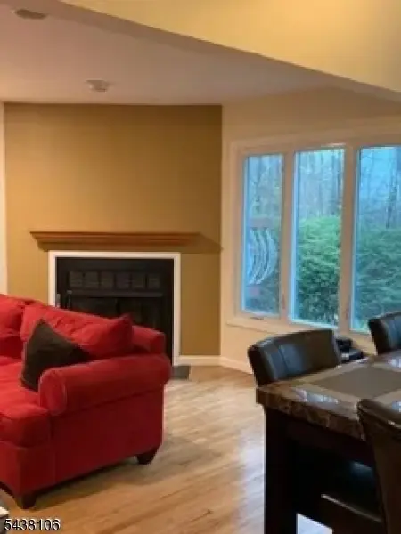 8 Stockton Ct, Parsippany-troy Hills Twp., NJ 07950