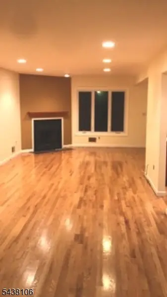 8 Stockton Ct, Parsippany-troy Hills Twp., NJ 07950