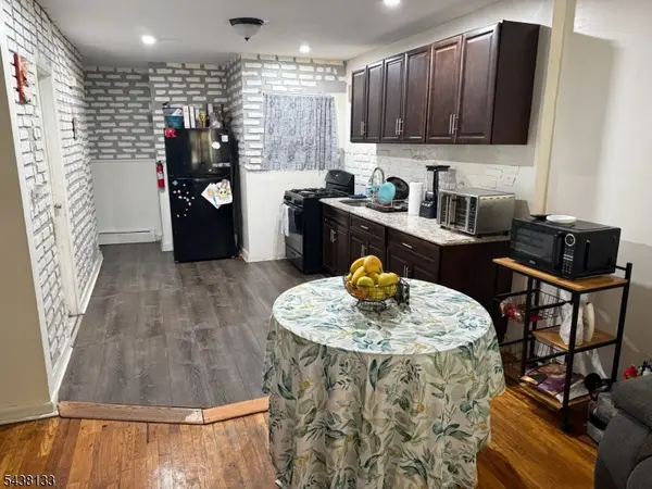 697 1/2 N 5Th St, Newark City, NJ 07107
