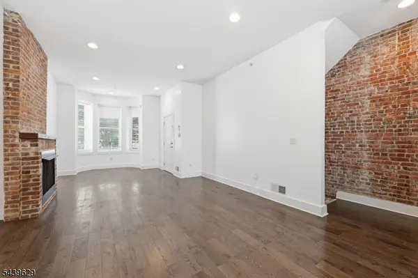 252 Mount Pleasant Ave #1, Newark City, NJ 07104