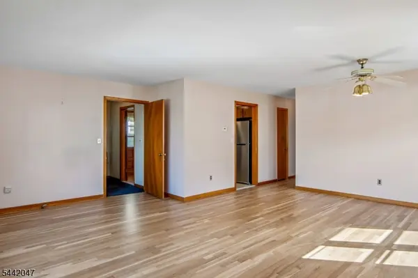 27 Crystal St, North Arlington Boro, NJ 07031