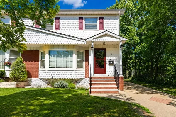 21 Lindenwood AVE, Staten Island, NY 10305