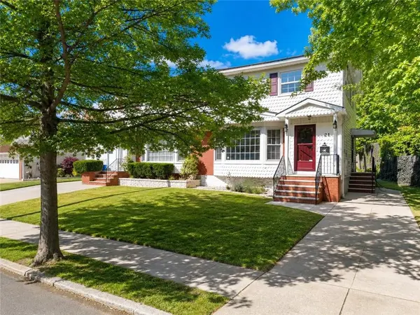 21 Lindenwood AVE, Staten Island, NY 10305