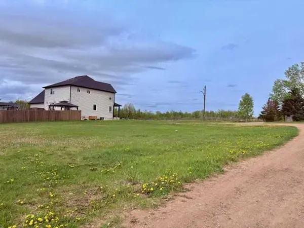 4404 51 AVE, Hardisty, AB T0B 1V0