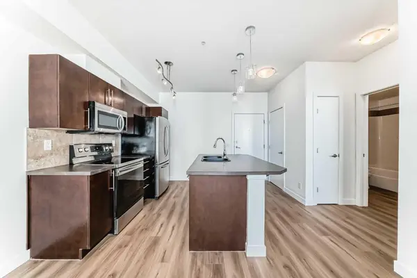 2307 14 ST SW #209, Calgary, AB T2T3T5