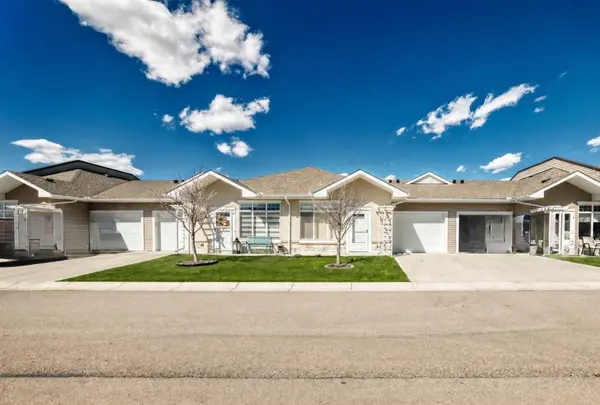 10 Sunvale PL NE, High River, AB T1V 0J3