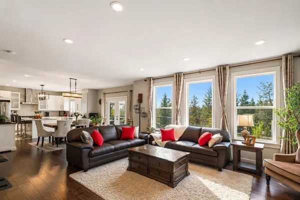 13522 104A ST, Grande Prairie, AB T8V 6K9