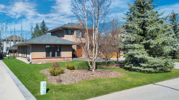 31 Ranch RD, Okotoks, AB T1S 1W8