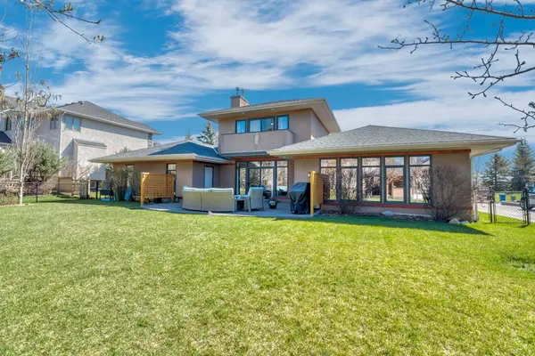 31 Ranch RD, Okotoks, AB T1S 1W8