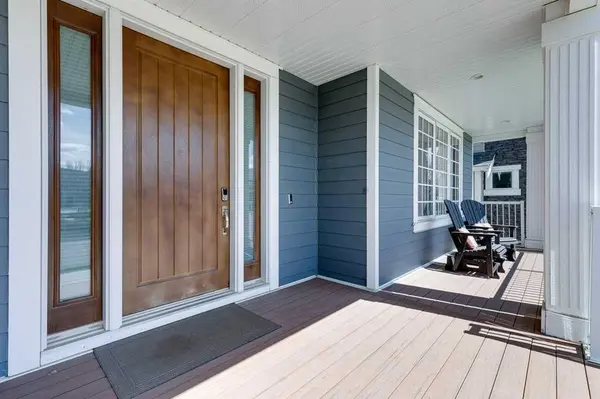 6 Cooperstown CT SW, Airdrie, AB T4B2C5