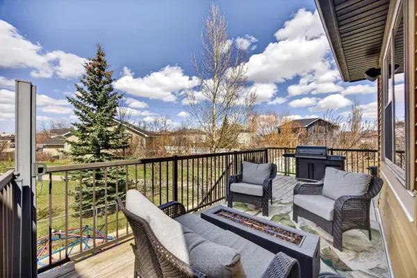 106 Sagewood DR SW, Airdrie, AB T4B 2P1