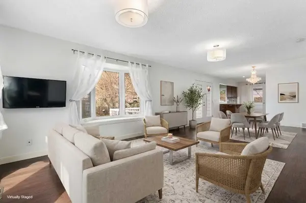 121 Mountain ST, Cochrane, AB T4C 1Z5
