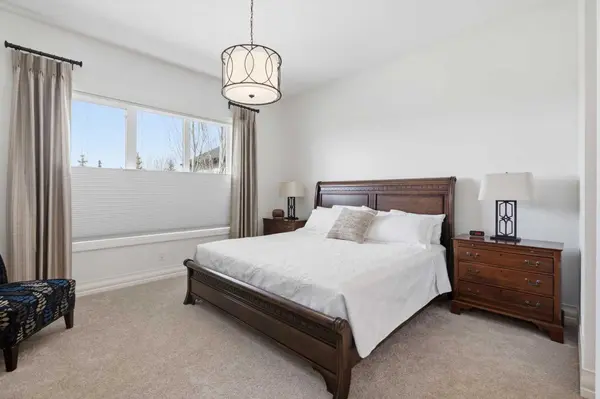 117 Spring Water Close, Heritage Pointe, AB T1S 4K5