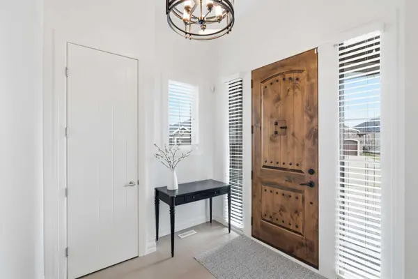 117 Spring Water Close, Heritage Pointe, AB T1S 4K5