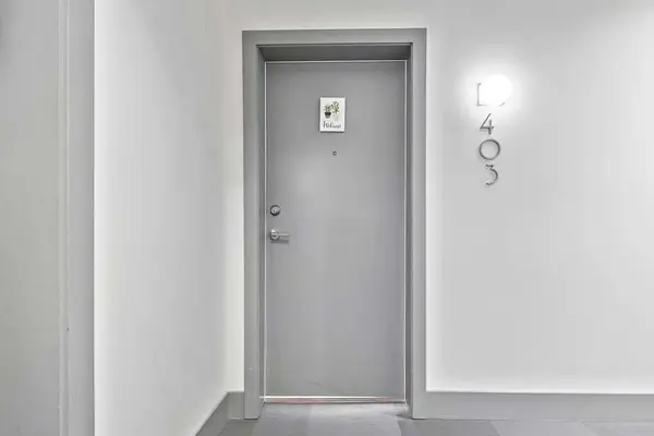 2505 17 AVE SW #403, Calgary, AB T3E 7V3