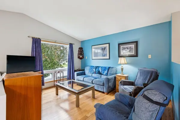 209 Martin Crossing WAY NE, Calgary, AB t3j3v4