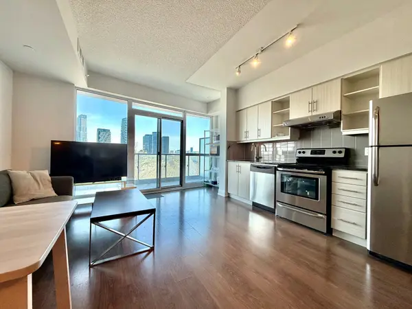 160 Vanderhoof AVE #517, Toronto C11, ON M4G 0B7
