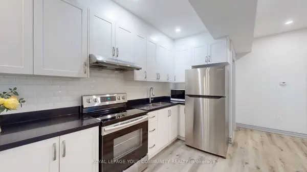 586 Parliament ST #C, Toronto C08, ON M4X 1P8