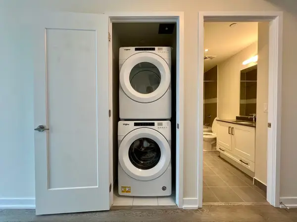 99 John ST #1503, Toronto C01, ON M5V 0S6