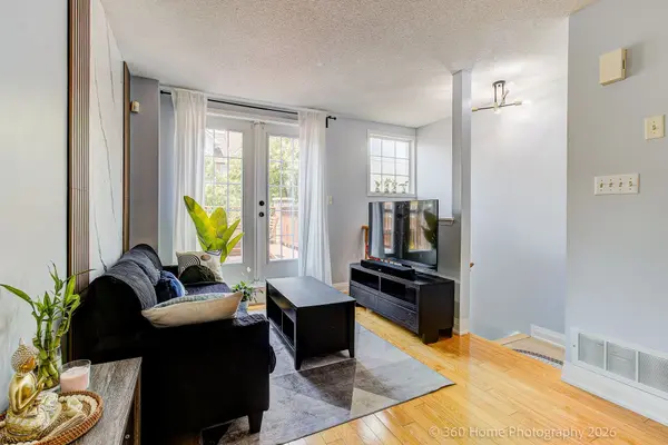2 Hedge End RD #85, Toronto E11, ON M1B 5Z8