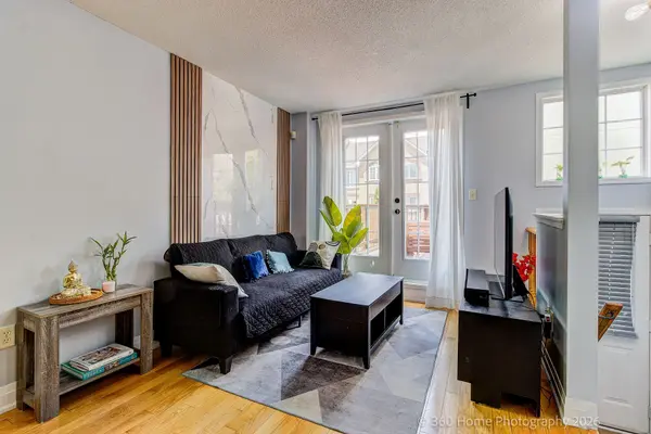 2 Hedge End RD #85, Toronto E11, ON M1B 5Z8