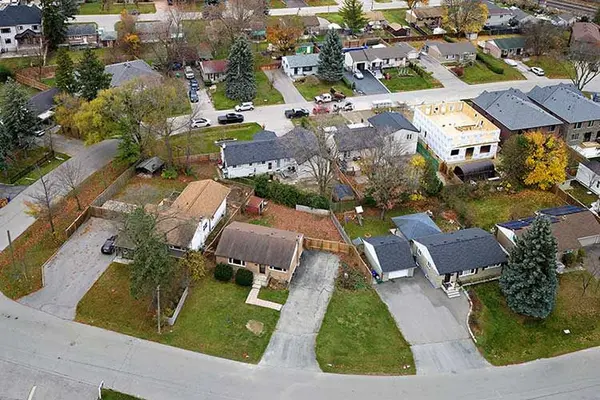 41 A/B Hurricane AVE, Vaughan, ON L4L 1V5