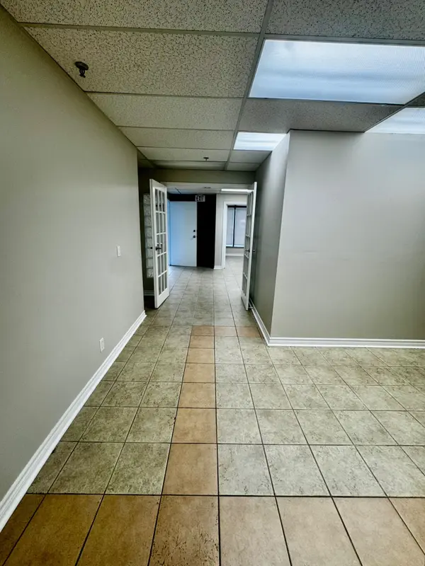 400 Creditstone RD W #3A, Vaughan, ON L4K 3Z3