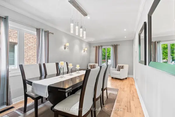 91 Princeton Gate, Vaughan, ON L6A 2S7