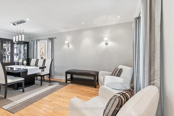 91 Princeton Gate, Vaughan, ON L6A 2S7