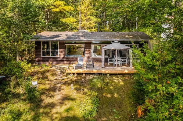 100 Nottawaga DR, Tiny, ON L0L 2J0