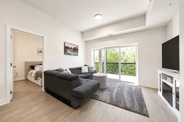 121 Mary ST #322, Clearview, ON L0M 1G0