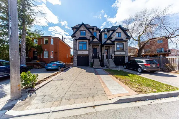 31 John Best AVE, Toronto W04, ON M9N 1C4