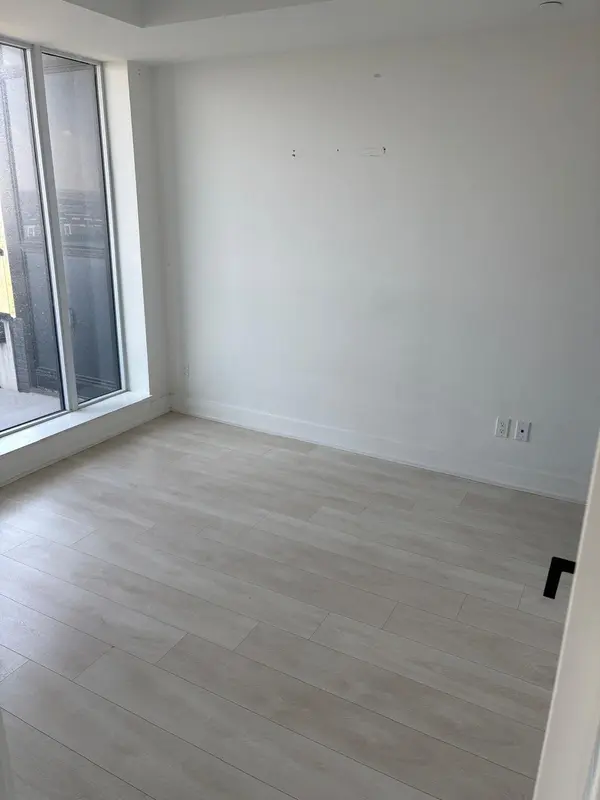 2489 Taunton RD #916, Oakville, ON L6H 3R9