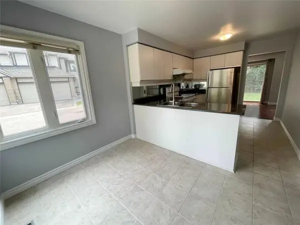 2275 Credit Valley RD #100, Mississauga, ON L5M 4N9