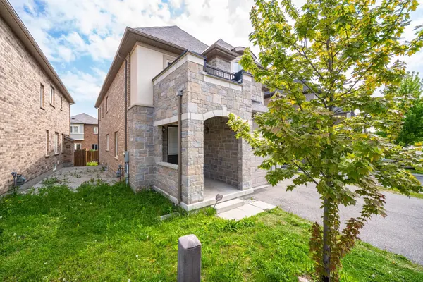 59 Lola CRES, Brampton, ON L7A 4J8